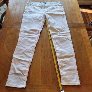 Like New Low Rise Skinny White Jeans, Sz 11
